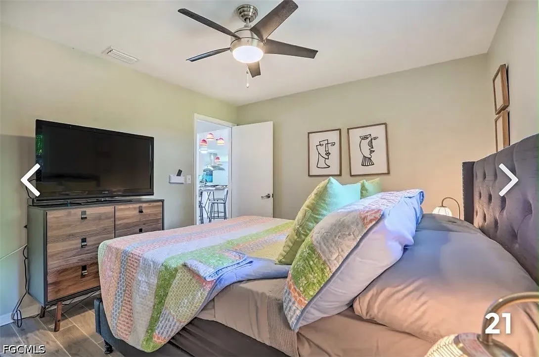 3 bed, 2.0 bath, 1852 sqft, $3,250 — Photo 3