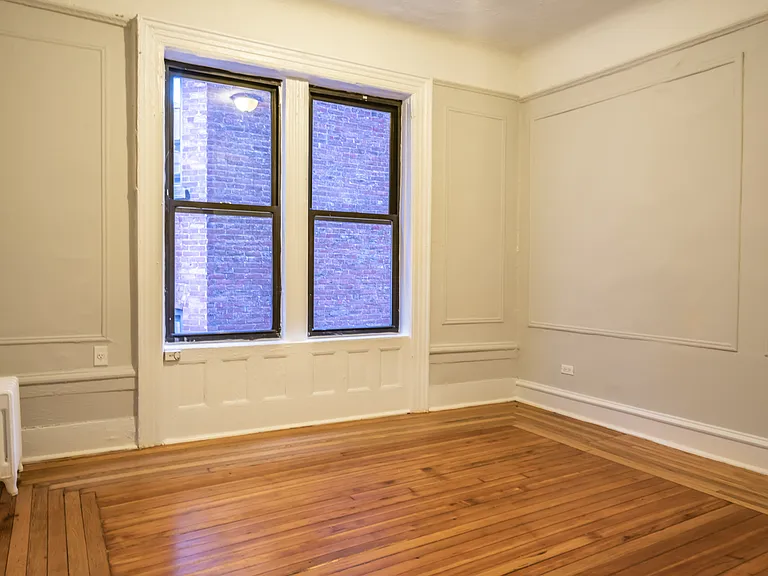 229 W 101st St #5A — Photo 2