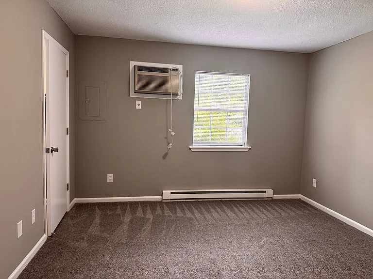 111-113-115 Reece Ct — Photo 6