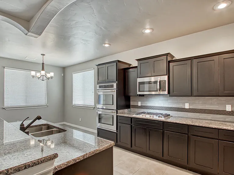 7896 Enchanted Path Dr — Photo 27