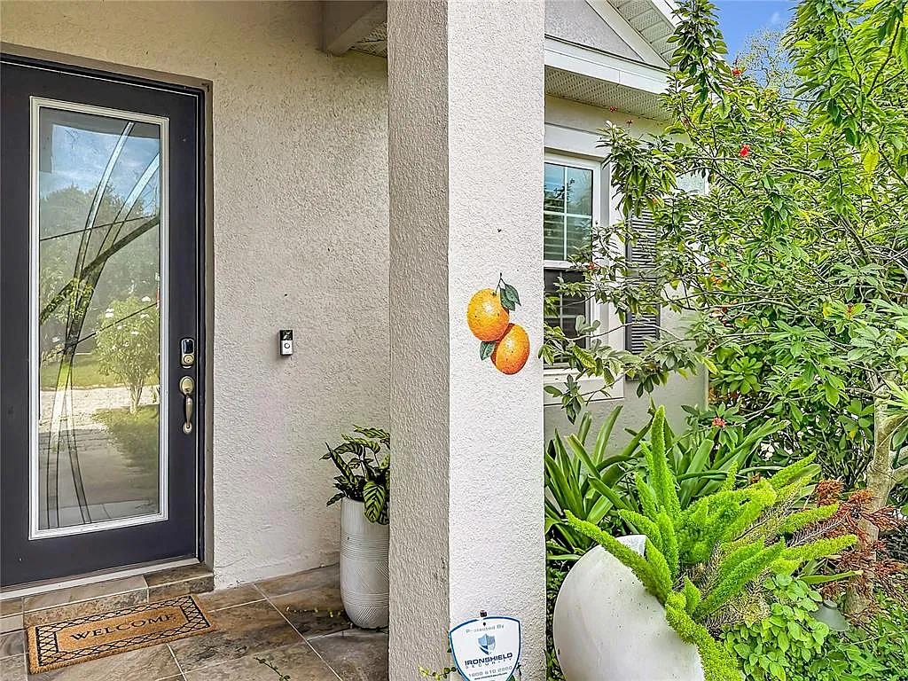 3 bed, 2.0 bath, 1401 sqft, $4,750 — Photo 2
