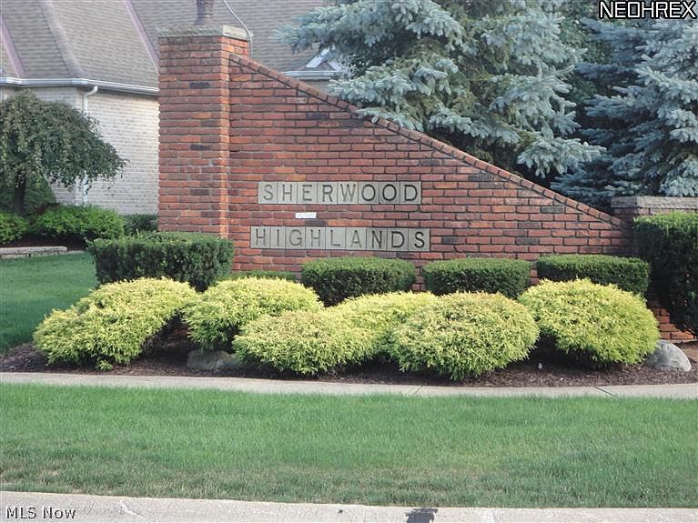 1st image of Devonshire Dr