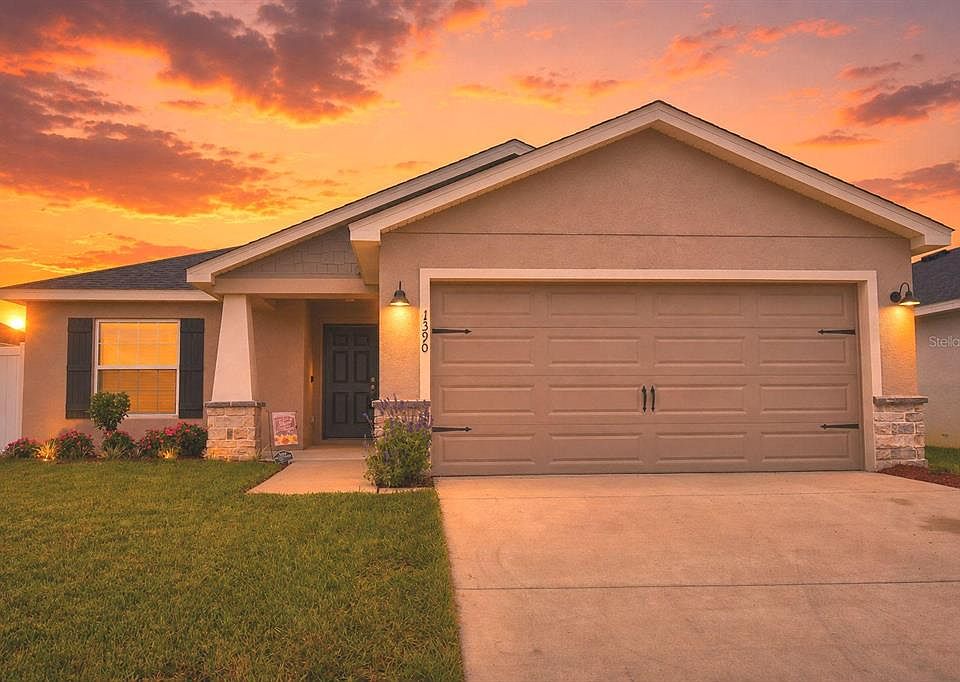 1st image of 1390 MEZZAVALLE WAY