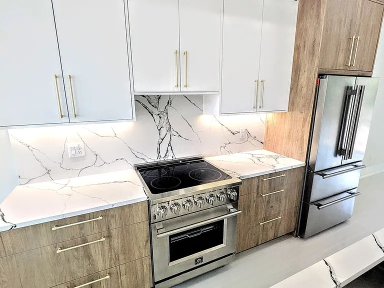 2194 Fruitville Rd — Photo 8