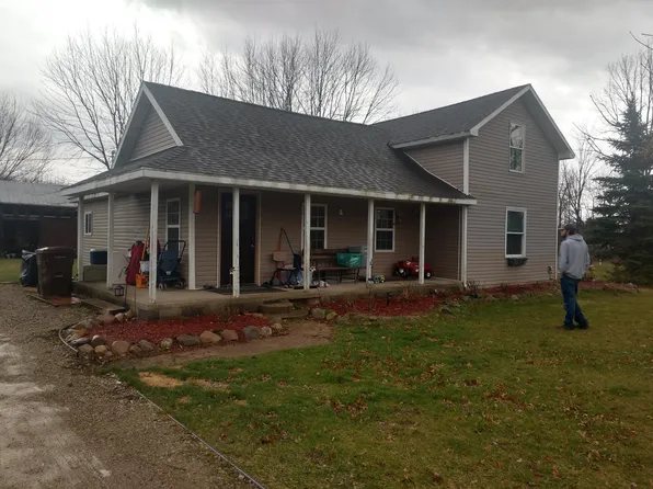 2703 S Bollinger Rd, Carson City, MI 48811