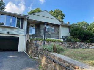 2326 Old Town Rd, Bridgeport, CT 06606