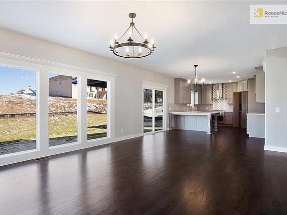 4th image of 1747 Windmill Ct