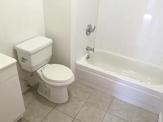 Rented by Zuz Realty | media 23