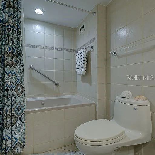 2425 Gulf Of Mexico Dr #7B — Photo 28