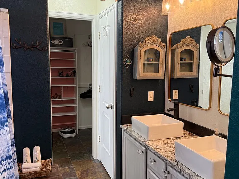 9905 E 113th Ave — Photo 38