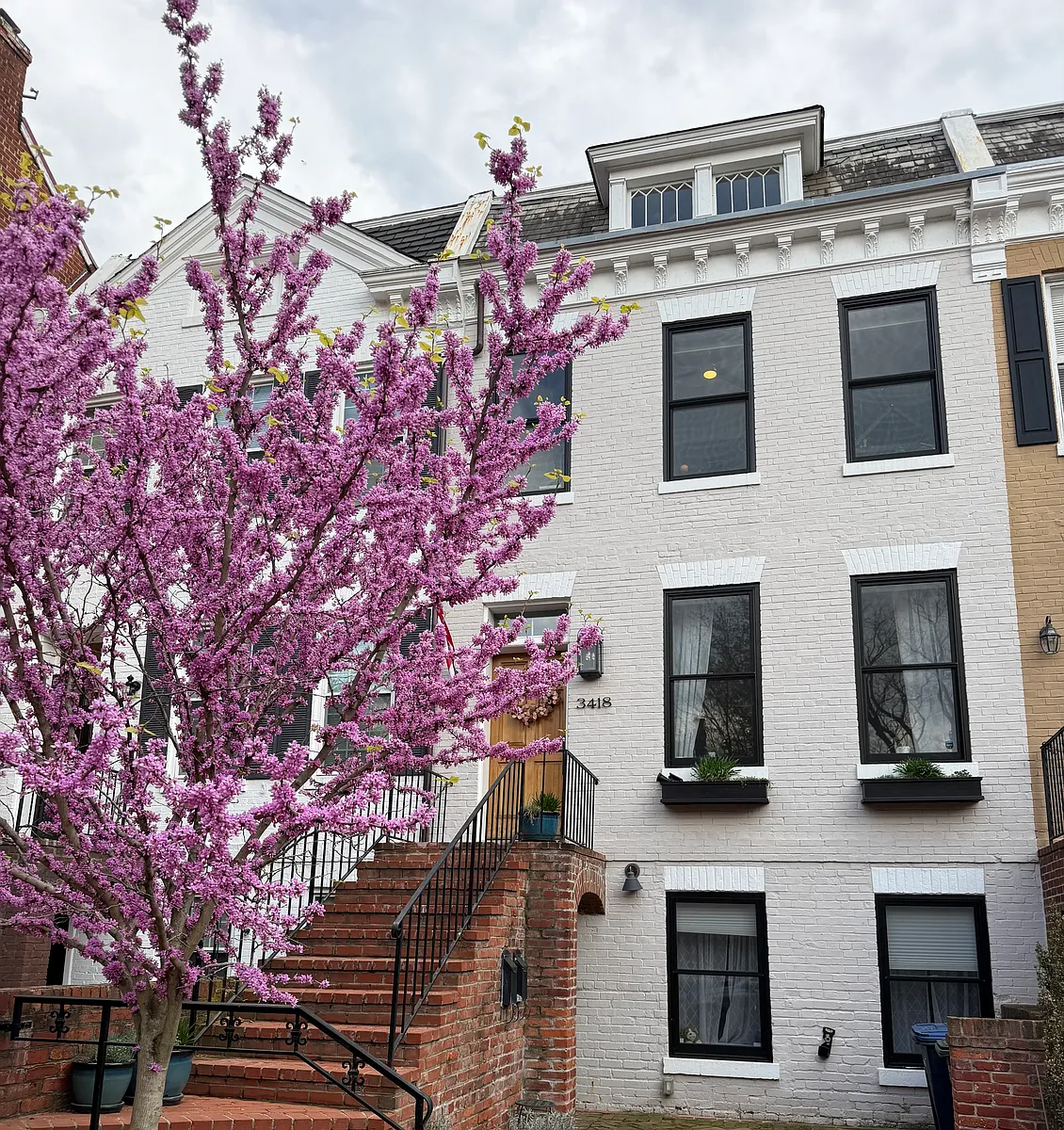 Building Photo - 3418 R St NW #2