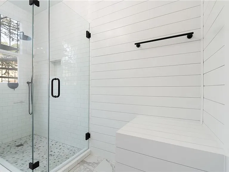 3210 Hampton Rd #B-C-A — Photo 3