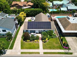 15 S Dorset Ave, Ventnor, NJ 08406