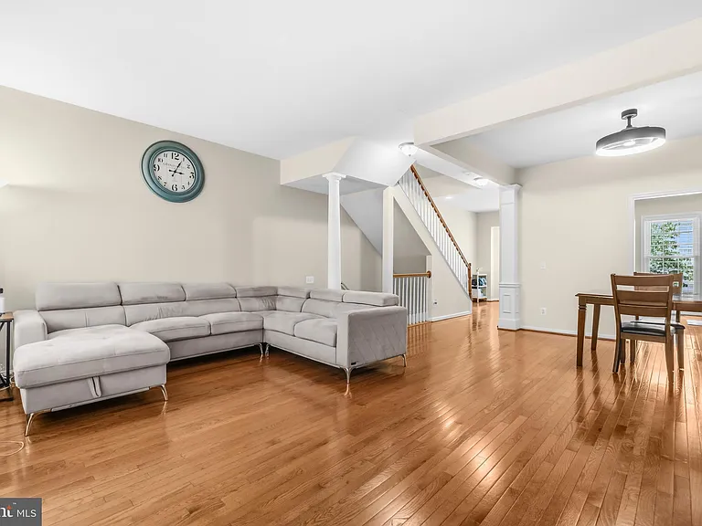 13967 Gill Brook Ln — Photo 3