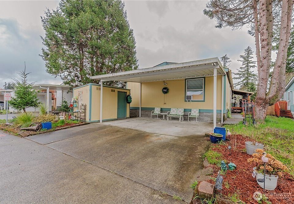 1st image of 201 W Oakview Avenue #15