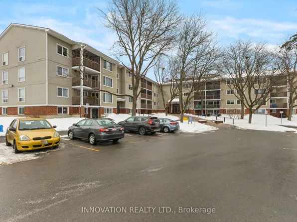 6434 Bilberry Dr #316, Ottawa, ON K1C 4P5