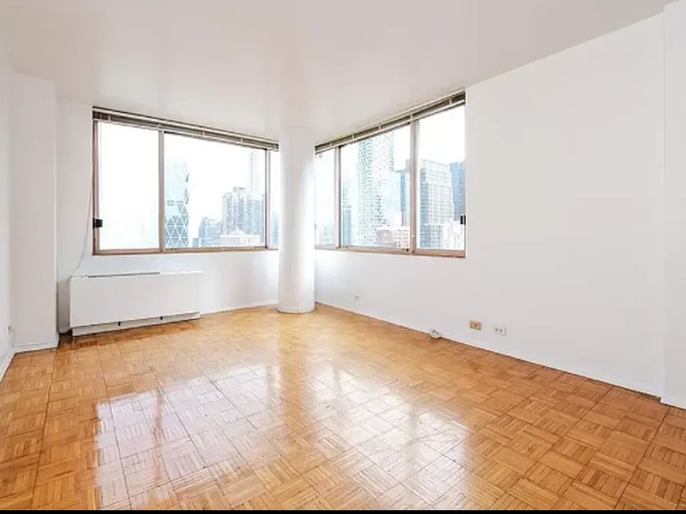 1st image of 350 W 50th St APT 27I