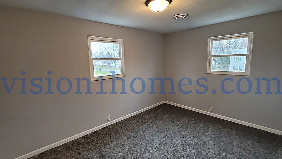 3 bed, 1.5 bath, 1030 sqft, $1,650 — Photo 3