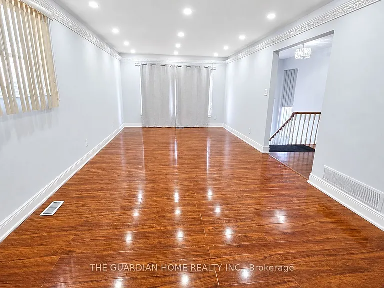 3428 Monica Dr — Photo 2