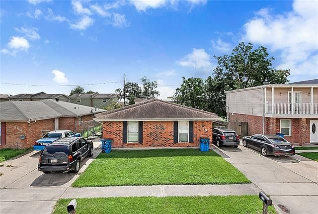 1st image of 3705 Shangri La Dr
