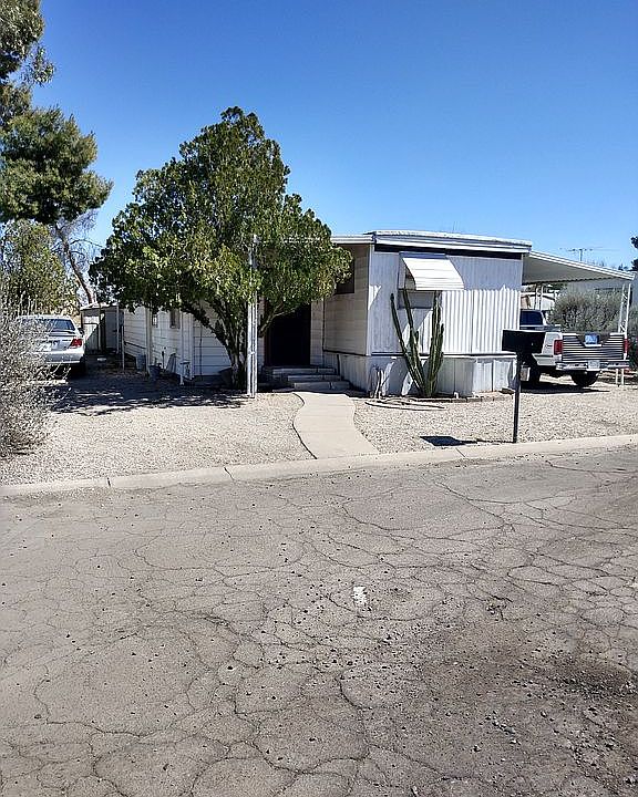 2nd image of 2640 S Cottonwood Ln