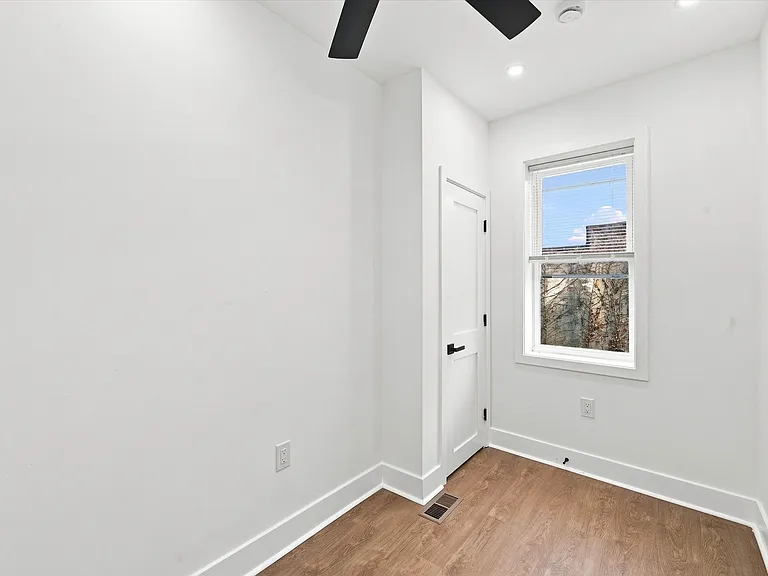 269 S Hirst St — Photo 13