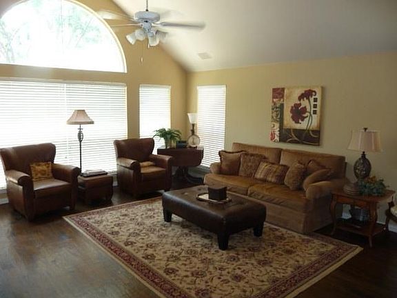 2nd image of 3116 Sheryl Dr