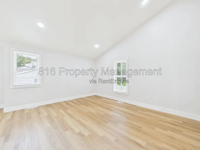 9524 Manning Ave #9520 — Photo 2