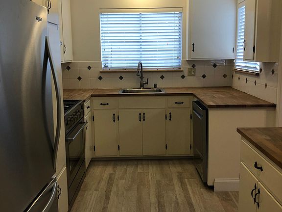 All new stainless appliances.