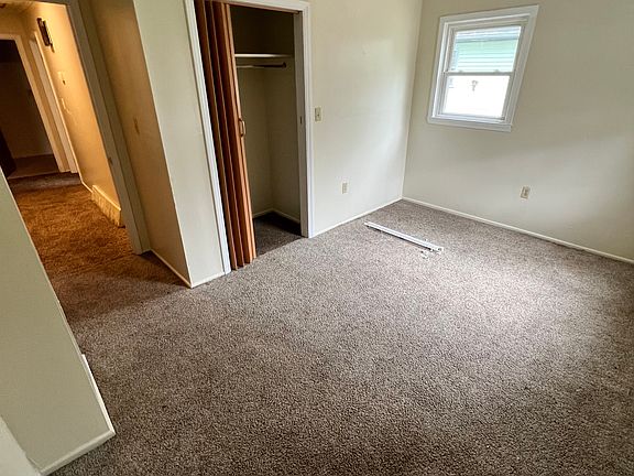 4th image of 408 Joseph St