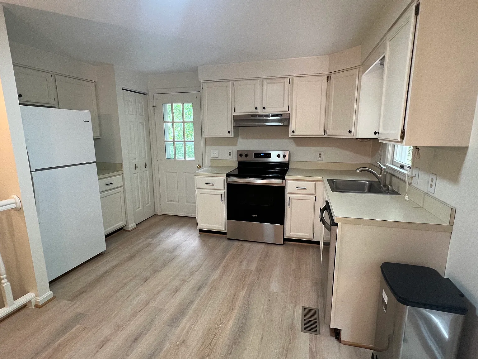 3 bed, 1500 sqft, $2,800 — Photo 4