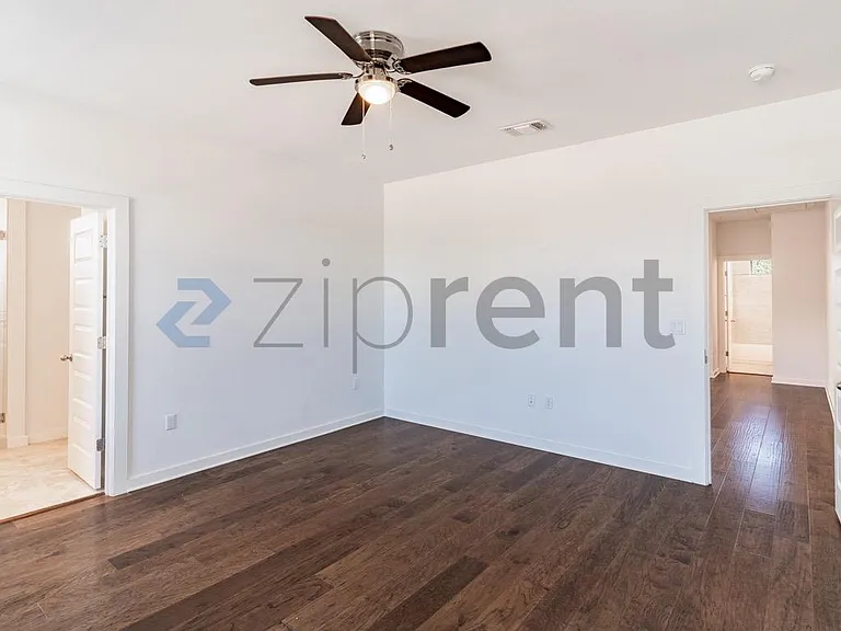 6409 Berkman Dr #7 — Photo 10