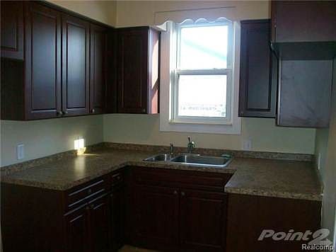 5th image of 1430 E Granet Ave