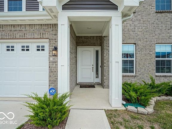 4th image of 1022 Long Stand Dr