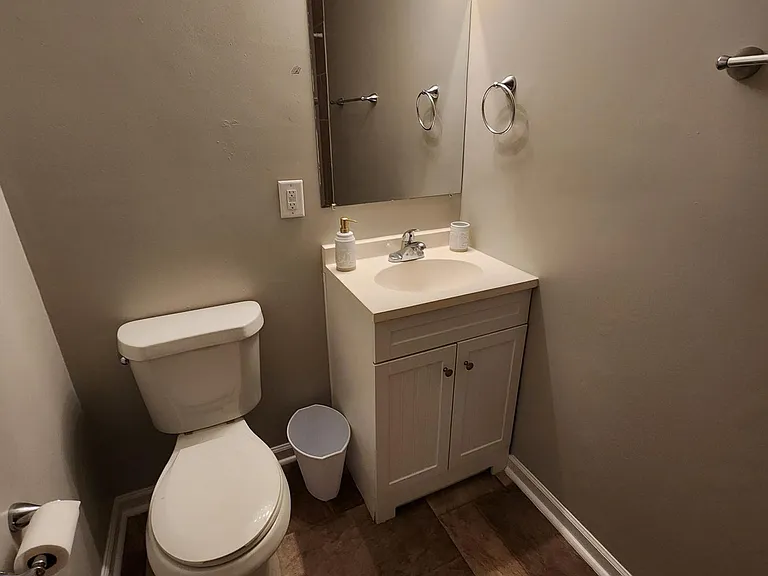 2228 Timberwood Cir N — Photo 25