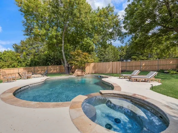 1108 N Lakeshore Dr, Rockwall, TX 75087
