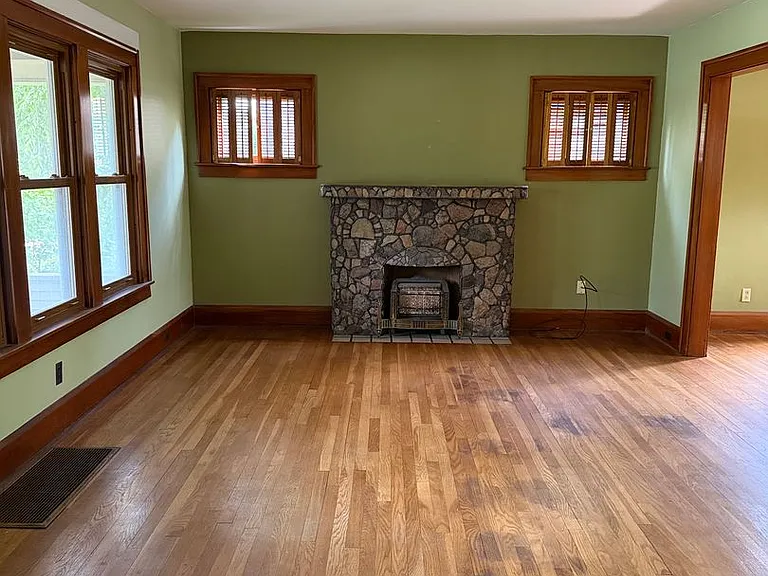 601 Woodland Ave — Photo 2