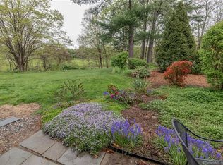 291 Heritage Vlg #B, Southbury, CT 06488