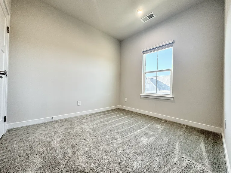 1423 Newell Towns Ln — Photo 15