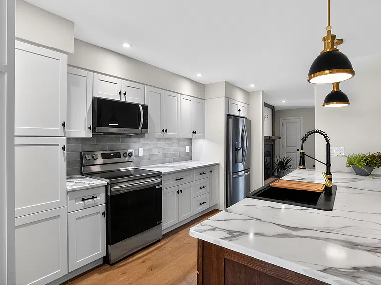308 Paoli Woods Dr — Photo 16