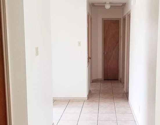 5th image of 421 W Pickens Ave APT B
