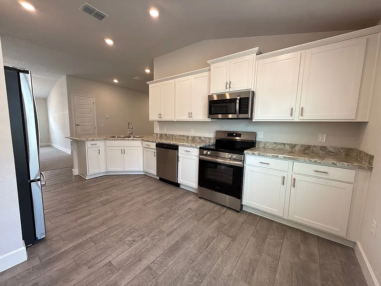 199 NW 45th Loop — Photo 12