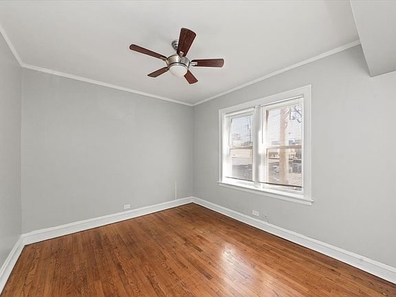 5th image of 2121 N Campbell Ave APT 2R