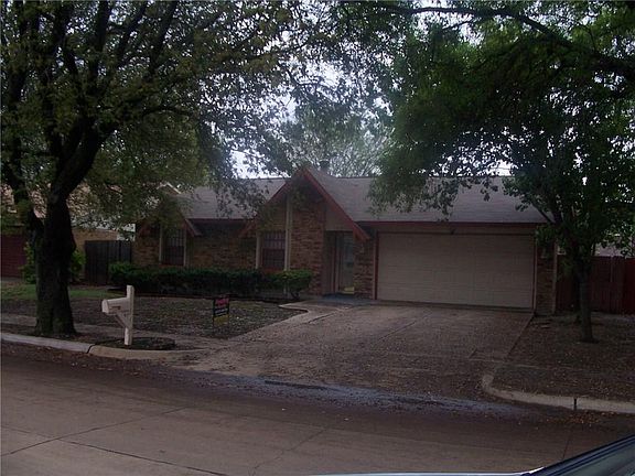 5th image of 513 Parkvale Ln