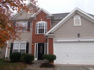 223 Rook Rd, Charlotte, NC 28216