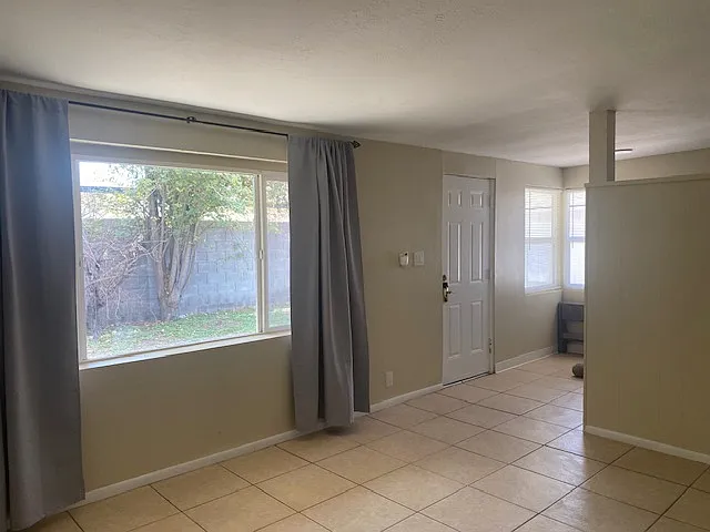830 E Maryland Ave #3 — Photo 12