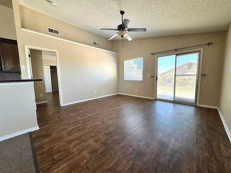 12981 Alfredo Apodaca — Photo 11