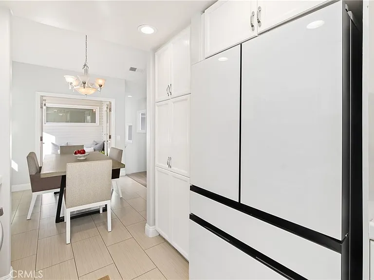 608 Poinsettia Ave #B — Photo 11