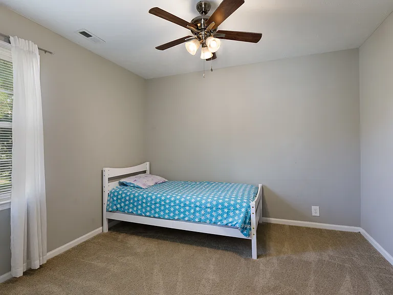 3638 Thorndike Dr — Photo 20