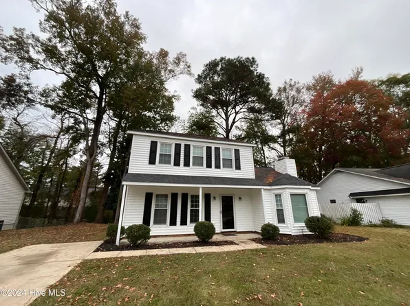 1689 Scarborough Road, Greenville, NC 27858